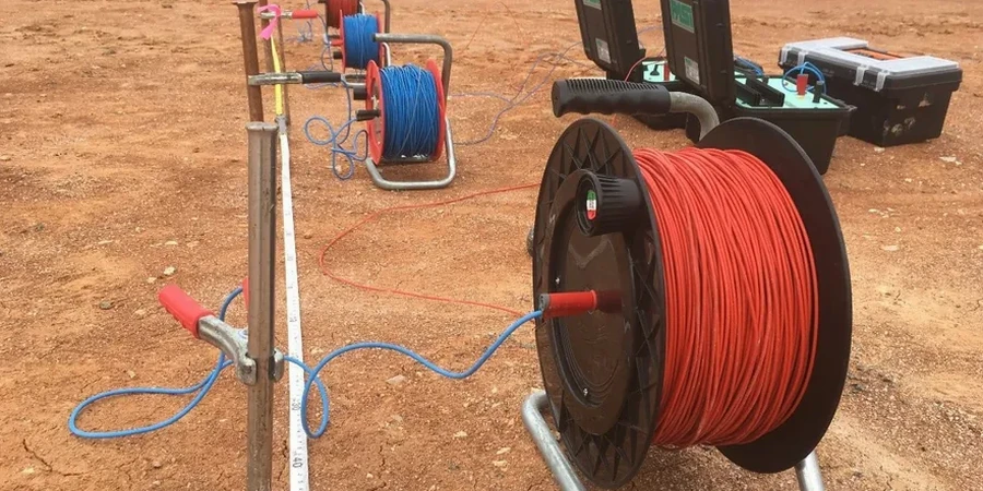 Resistividad Eléctrica y SEV en Concepción: Perfiles Geoeléctricos para Obra Civil